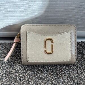Marc Jacobs Beige Wallet